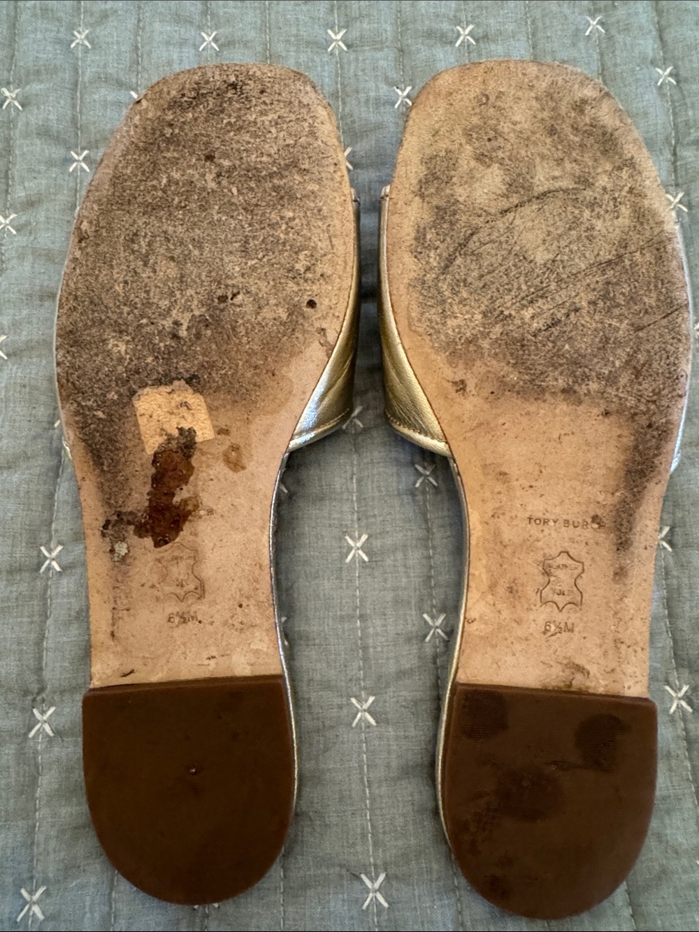 Tory Burch Gold Logo Slide Sandals - Metallic Leather - Picture 9 of 9
